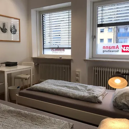 Brahms 25 Homestay szállás