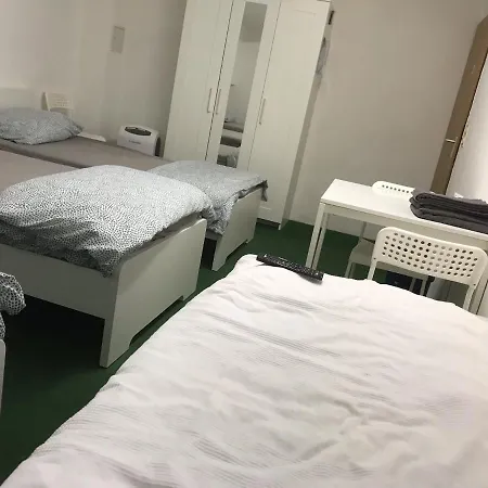 Brahms 25 Homestay szállás *