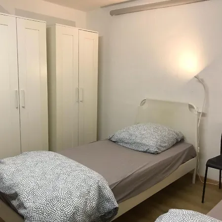 Brahms 25 Homestay szállás