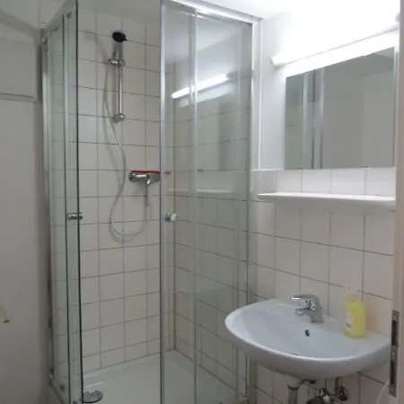 Brahms 25 Homestay szállás *