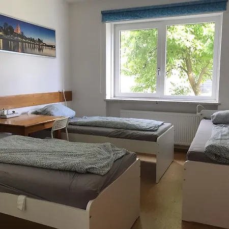 Séjour chez l'habitant Brahms 25 *